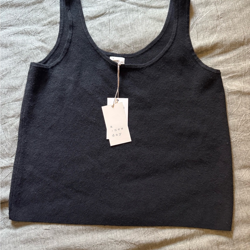 A New Day Women's Classic Sweater Black Tank Top. Xl